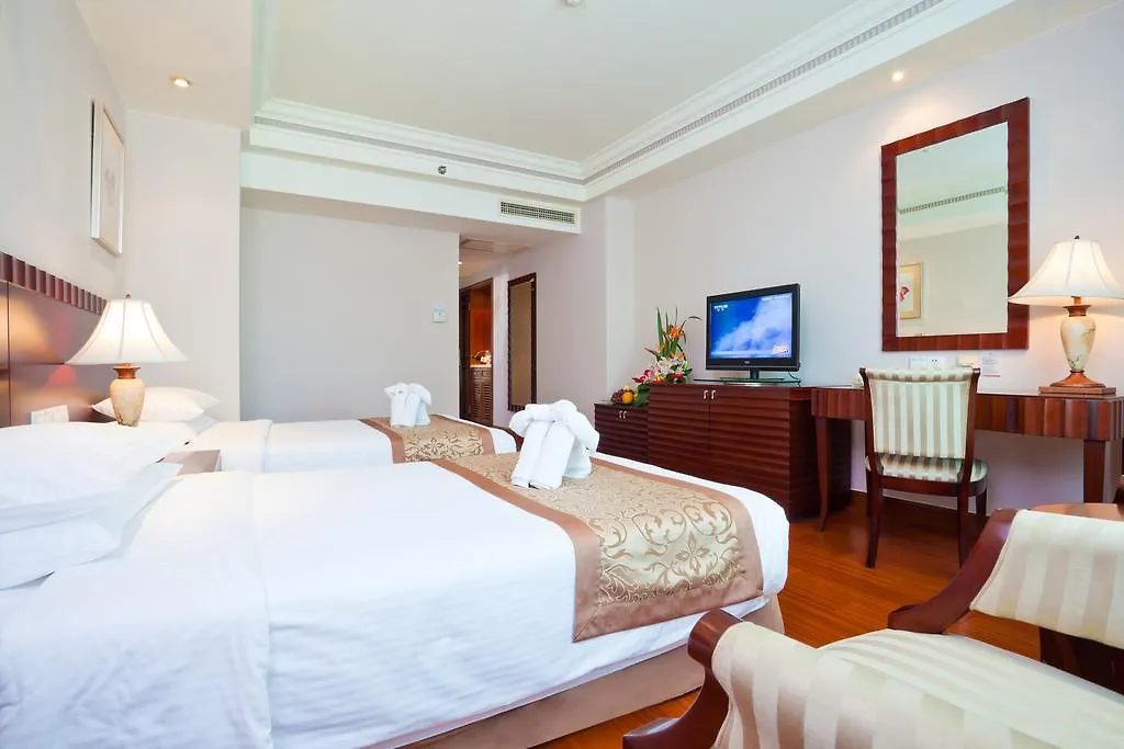 Bao Hong Hotel Sanya 4*,  China