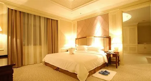 Bao Hong Hotel Sanya