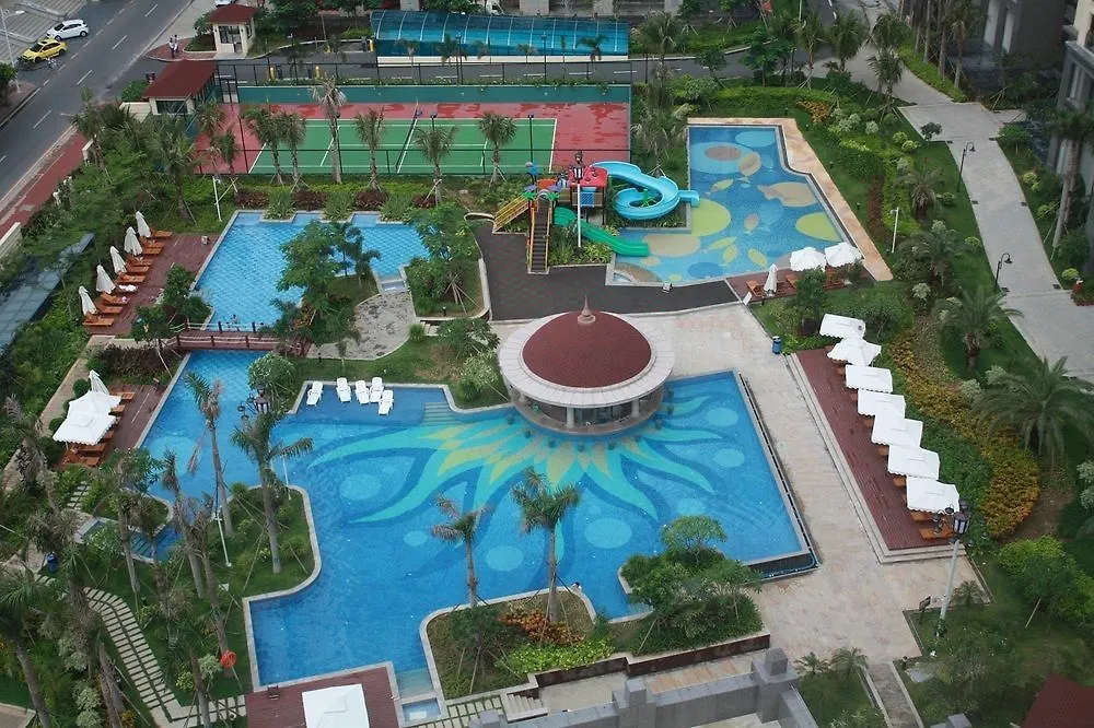 Bao Hong Hotel Sanya 4*,  China